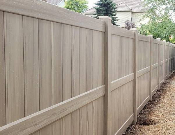 Why Concrete Fences Outperform Wood and Vinyl in Extreme Weather Conditions